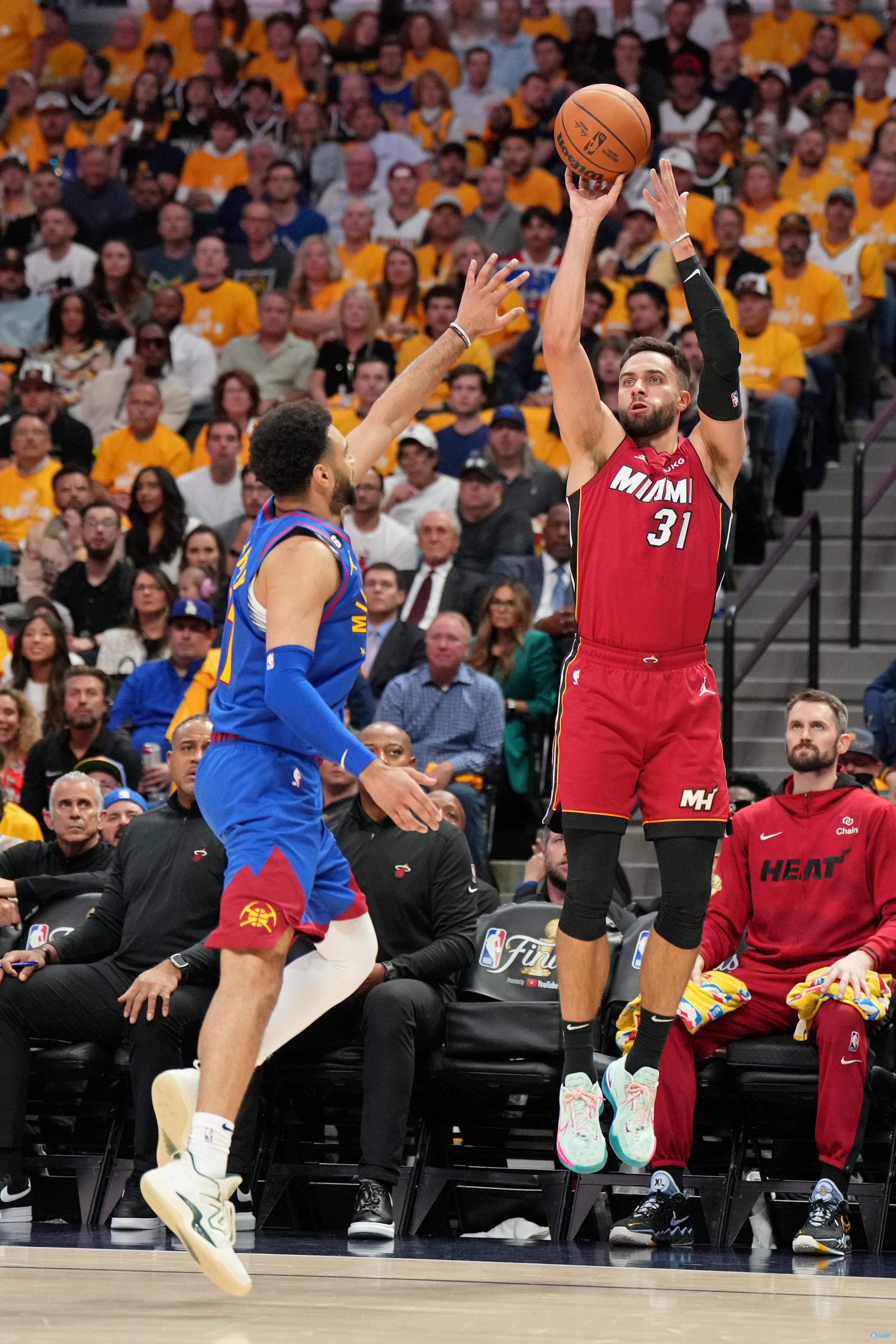 促成情绪的 促成情绪的